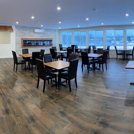 Auberge Bouctouche Inn & Suites Exterior photo