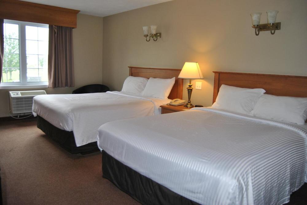 Auberge Bouctouche Inn & Suites Exterior photo
